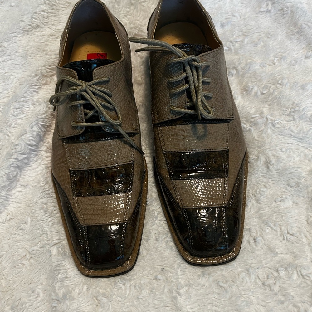 Expressions by RC men’s dress shoe. Gently worn.